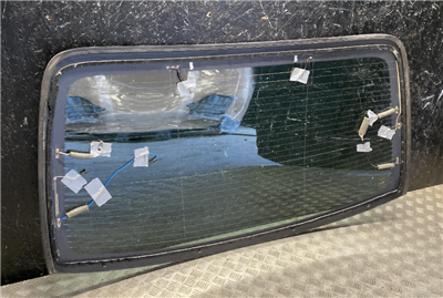 メルセデス・ベンツ Sクラス (W222) のリアウインドスクリーン用