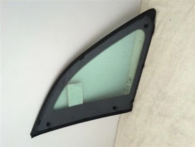 車のサイドガラスウィンドウ AUDI Q3 SPORTBACK 2020